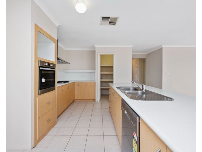 53 Albina Chase, Lakelands WA 6180