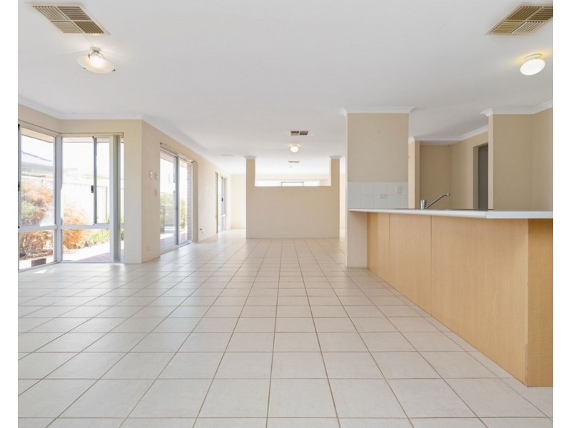 53 Albina Chase, Lakelands WA 6180