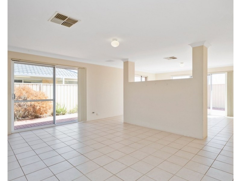 53 Albina Chase, Lakelands WA 6180