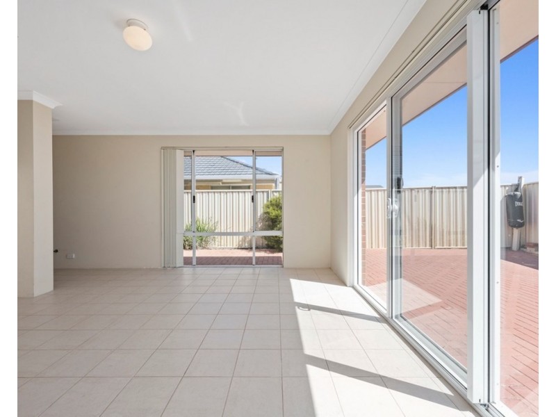 53 Albina Chase, Lakelands WA 6180