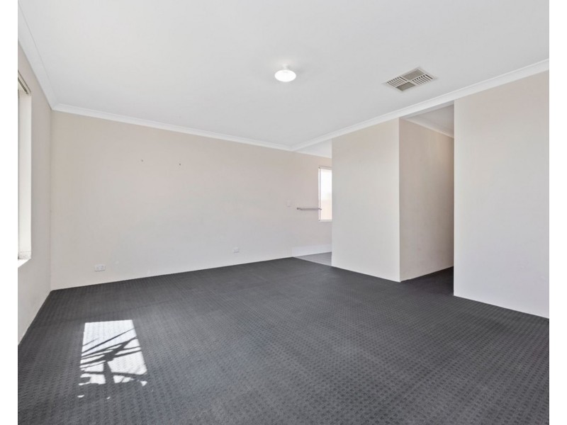 53 Albina Chase, Lakelands WA 6180