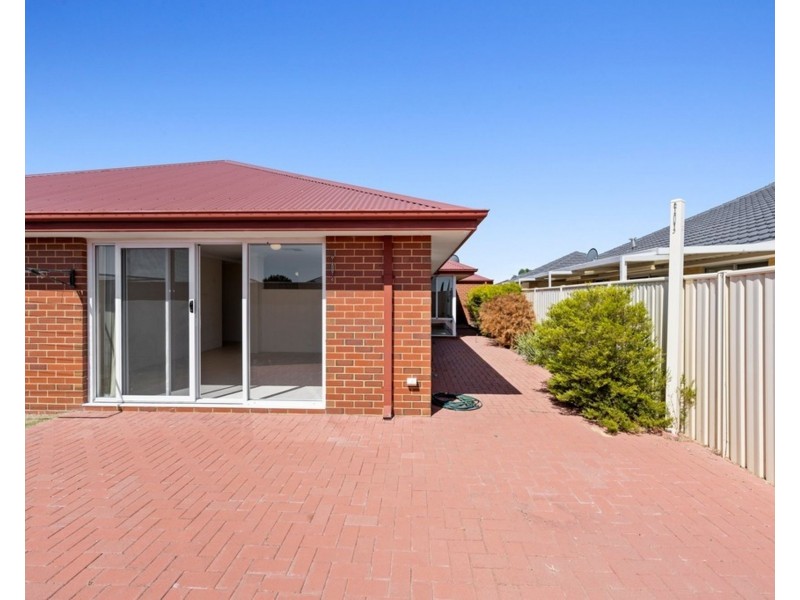 53 Albina Chase, Lakelands WA 6180