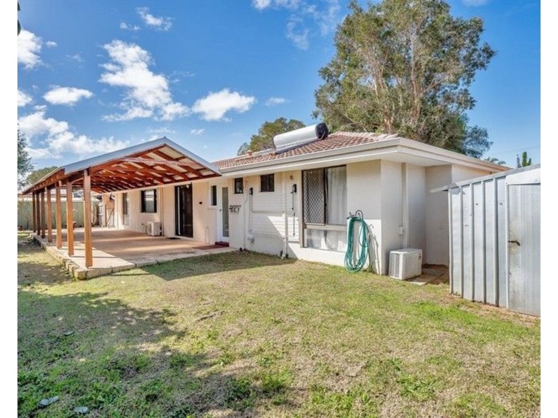 2 Caron Place, Dudley Park WA 6210