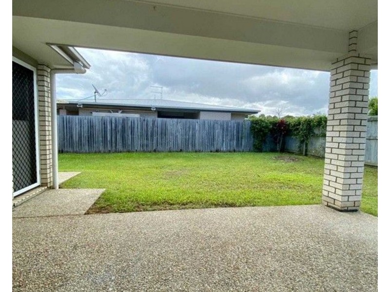 1/2 White Ash Court, Caboolture QLD 4510