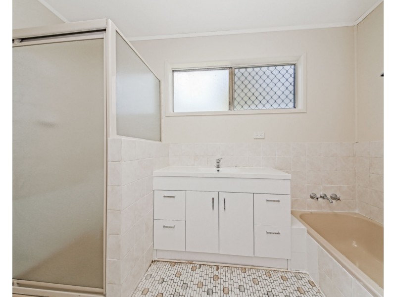 197 Marsden Rd, Kallangur QLD 4503