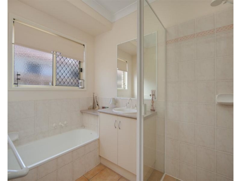 7 Opaline Close, Brinsmead QLD 4870