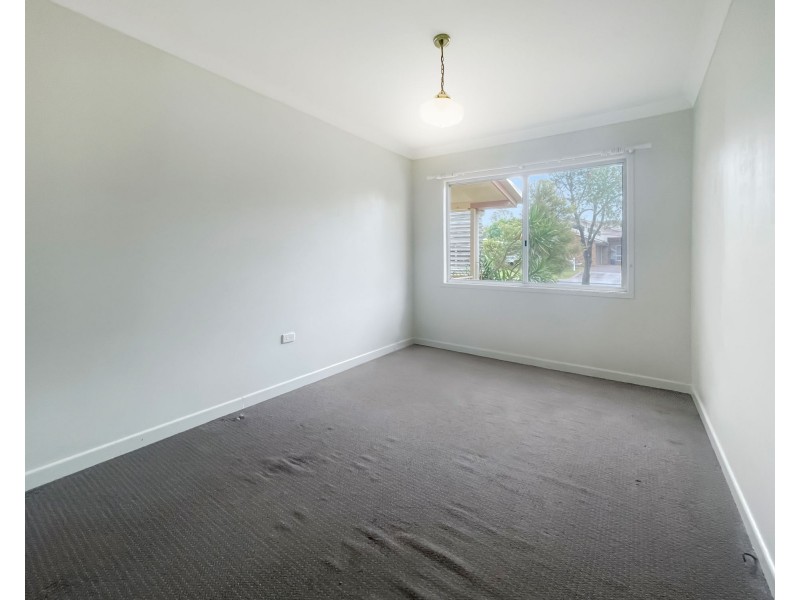 22 William Street, Urangan QLD 4655