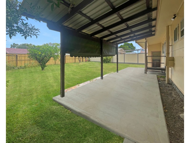 22 William Street, Urangan QLD 4655