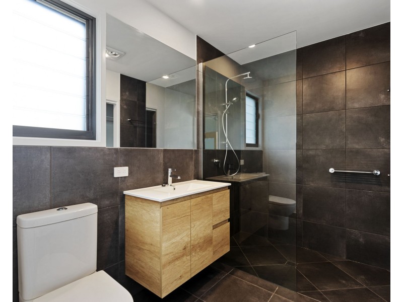 1/20a Samantha Drive, Bli Bli QLD 4560