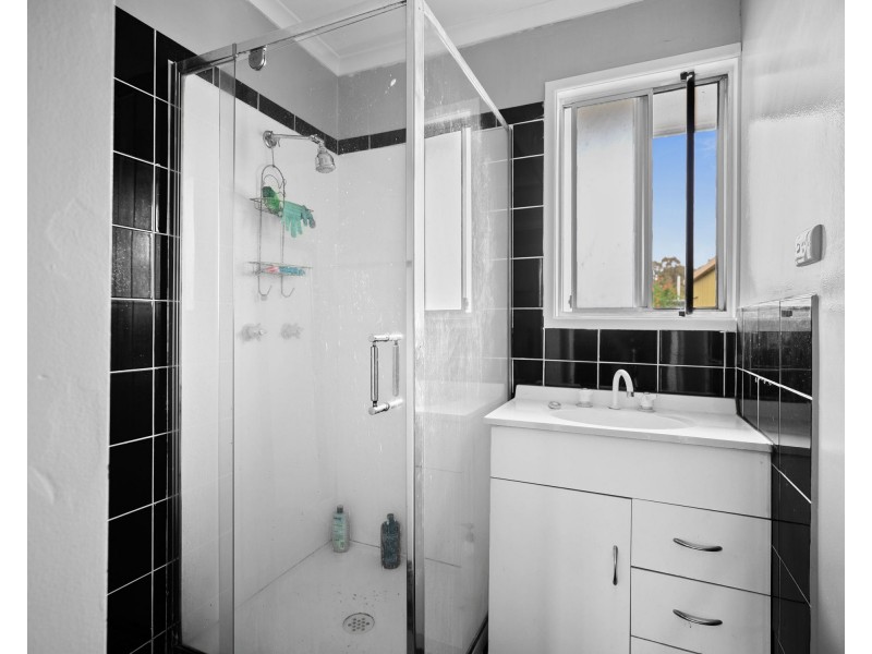 18 Fiona Street, Beachmere QLD 4510