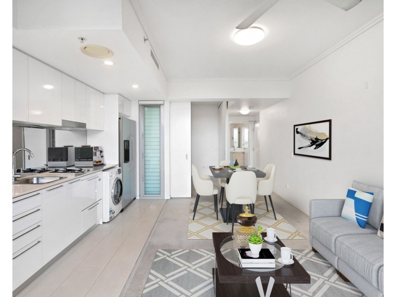 10505/8 Harbour Road, Hamilton QLD 4007