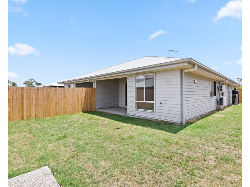1/2 Dominique Way, Flinders View QLD 4305