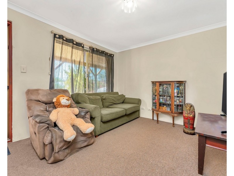 68 Perham Cres, Leda WA 6170