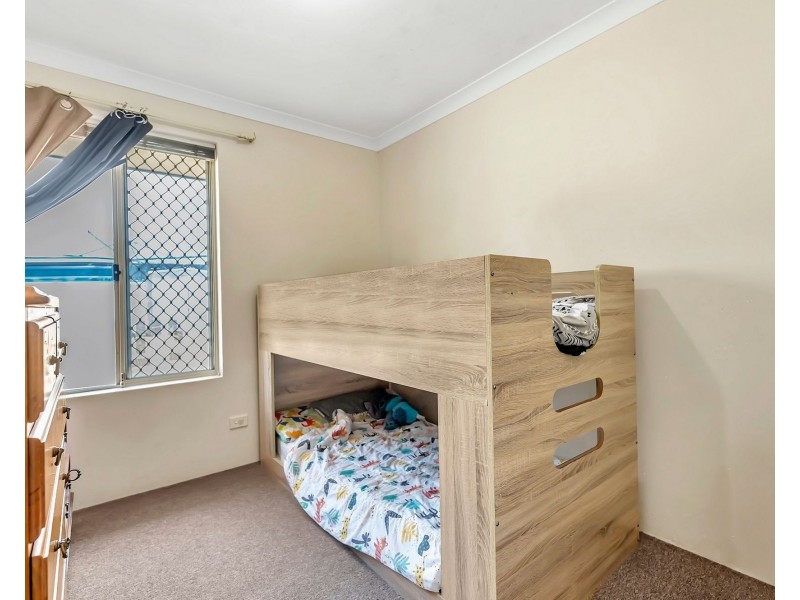 68 Perham Cres, Leda WA 6170