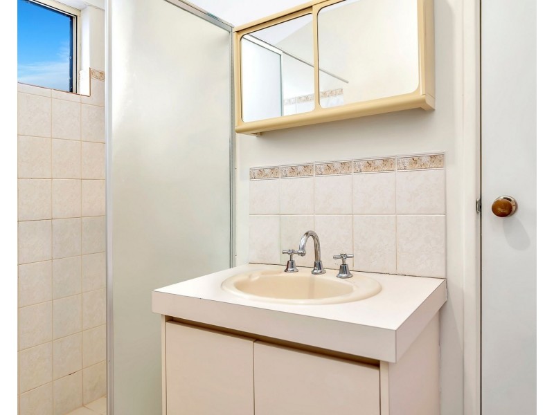 68 Perham Cres, Leda WA 6170