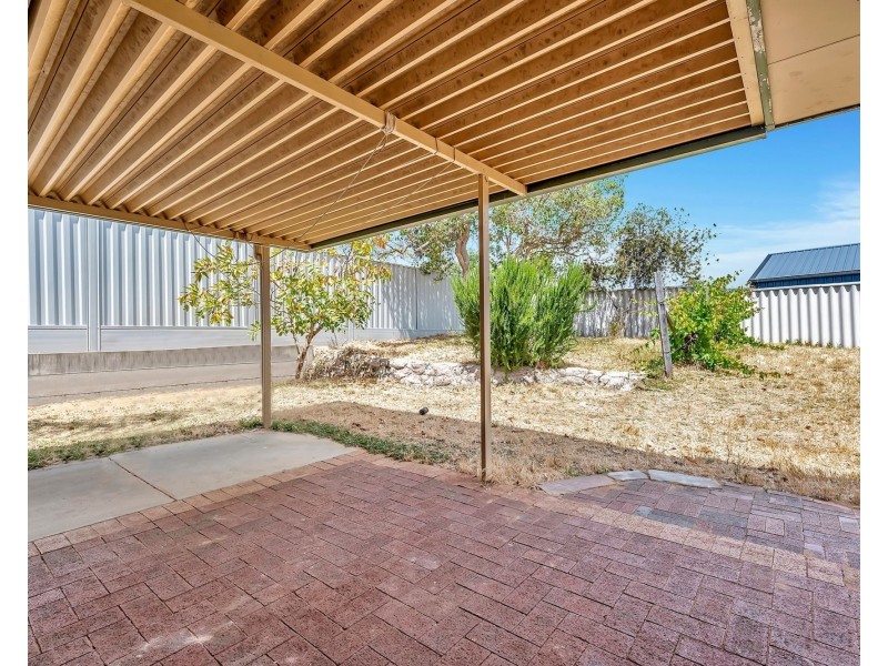 68 Perham Cres, Leda WA 6170