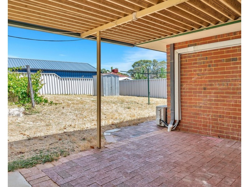 68 Perham Cres, Leda WA 6170
