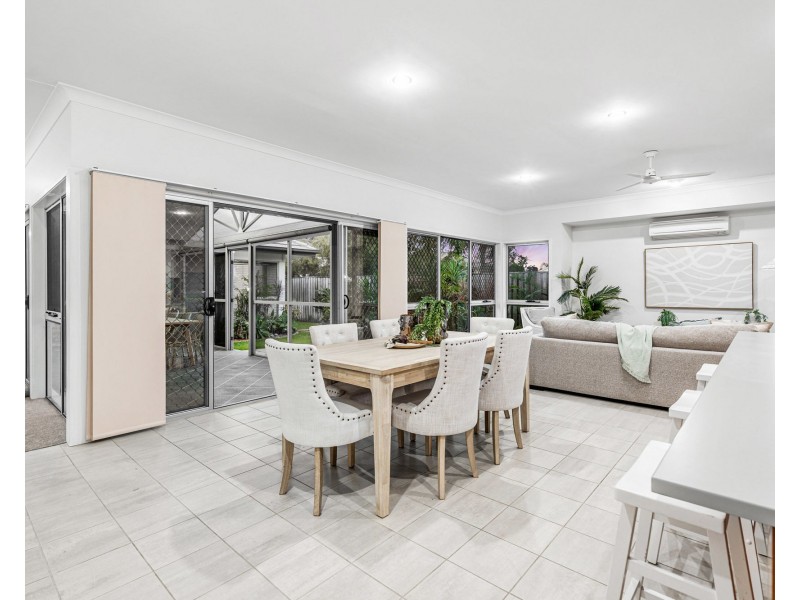 51 Yarra Road, Wakerley QLD 4154