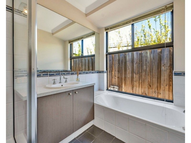 15 Marsdenia Road, Halls Head WA 6210