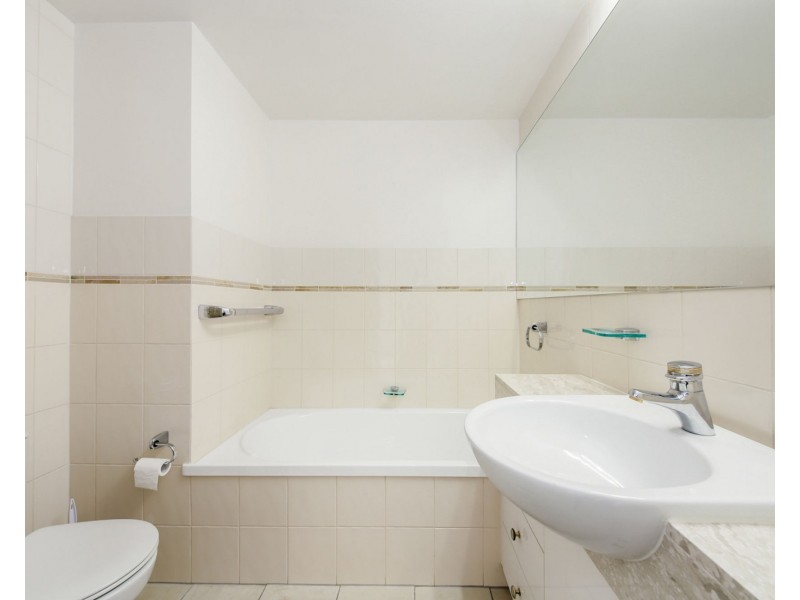 32/29 Harbour Road, Hamilton QLD 4007