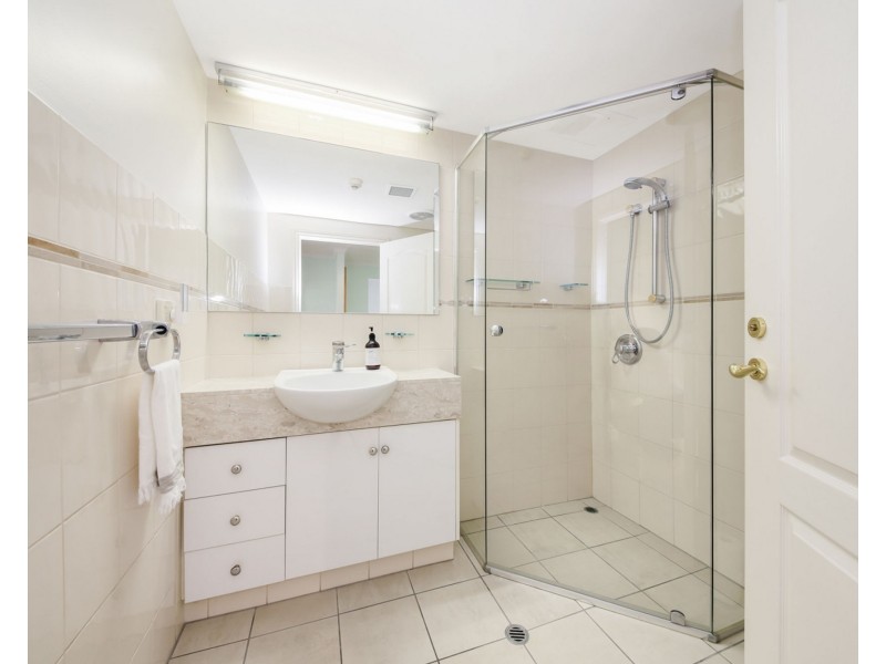 32/29 Harbour Road, Hamilton QLD 4007