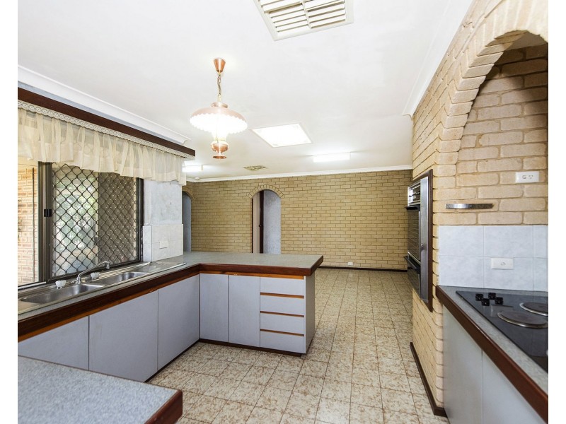 25 Keston Place, Gosnells WA 6110