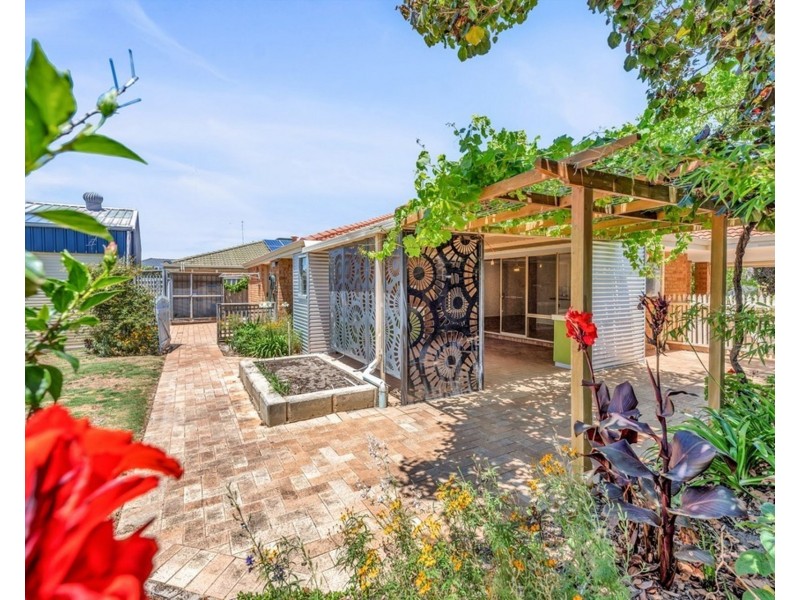 14 Crowthorn Cross, Erskine WA 6210