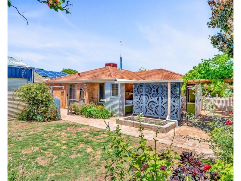 14 Crowthorn Cross, Erskine WA 6210