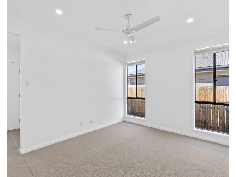 5 Bruce Street, Gleneagle QLD 4285