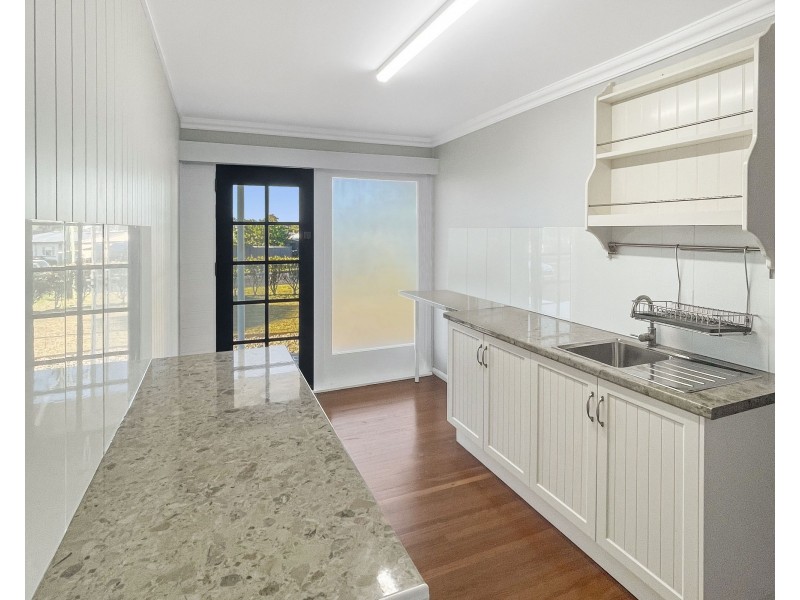 5B Wynne Pde, Maryborough QLD 4650