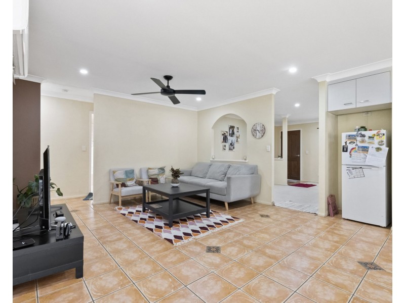 215 Dorville Road, Carseldine QLD 4034