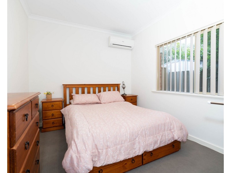 2/11 Sheoak Road, Maddington WA 6109