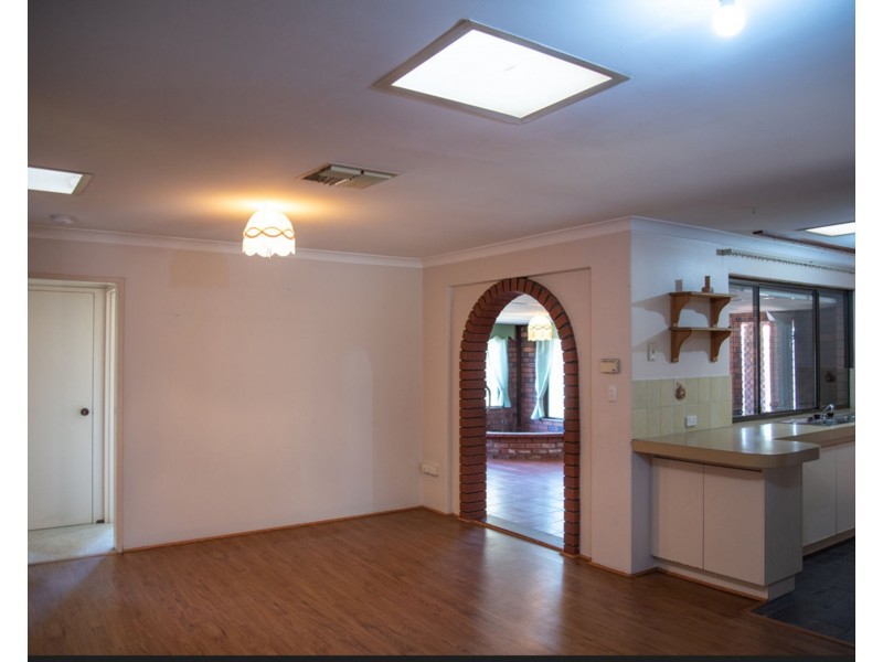 52 Kingston way, Safety Bay WA 6169