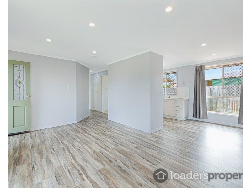 6 Young Street, Burnett Heads QLD 4670