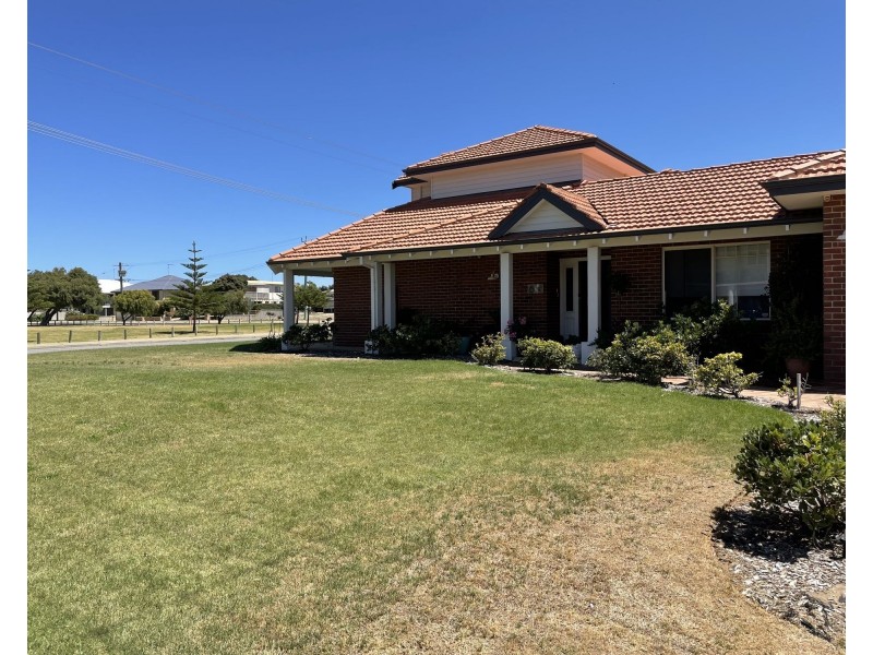 12 Assam Street, Madora Bay WA 6210