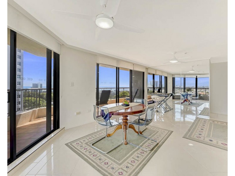 56/5 Admiralty Drive, Paradise Waters QLD 4217