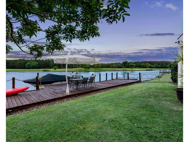 10 Nicklaus Court, Merrimac QLD 4226