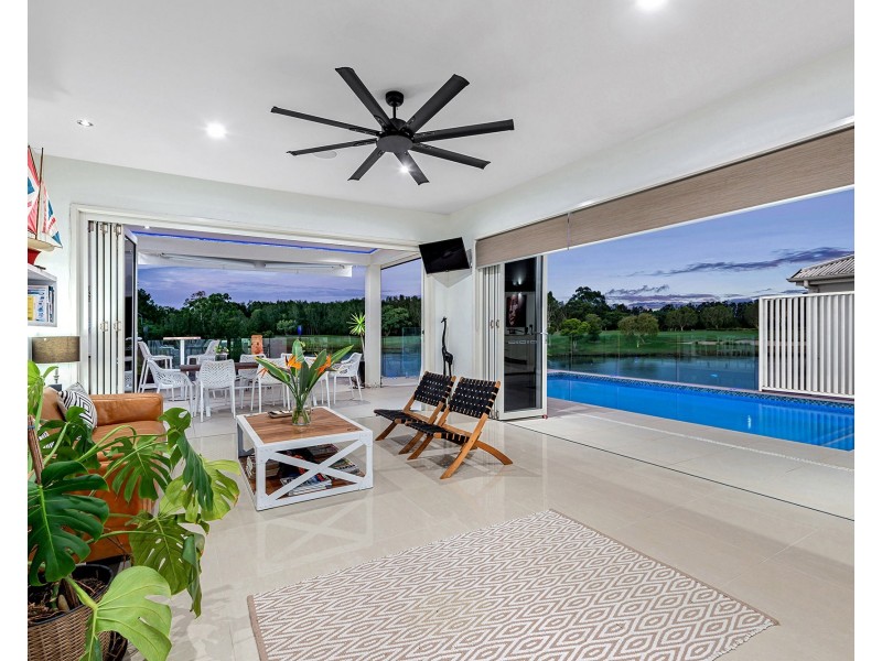 10 Nicklaus Court, Merrimac QLD 4226