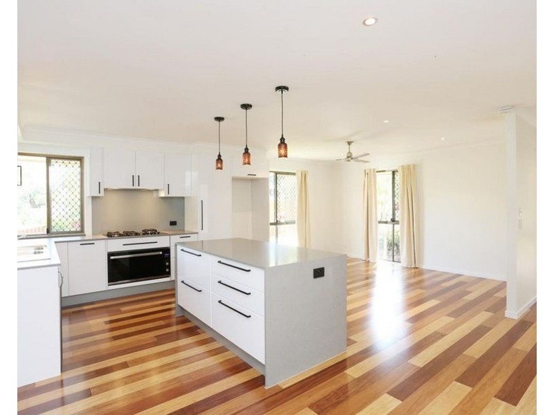 8 Fairview Close, Bli Bli QLD 4560