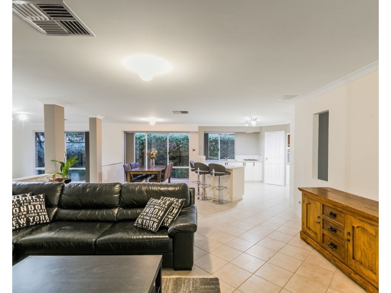 13 Brackendridge Ramble, Meadow Springs WA 6210