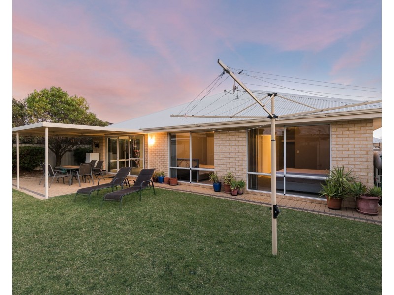 13 Brackendridge Ramble, Meadow Springs WA 6210