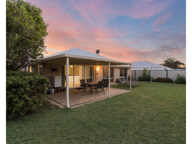 13 Brackendridge Ramble, Meadow Springs WA 6210