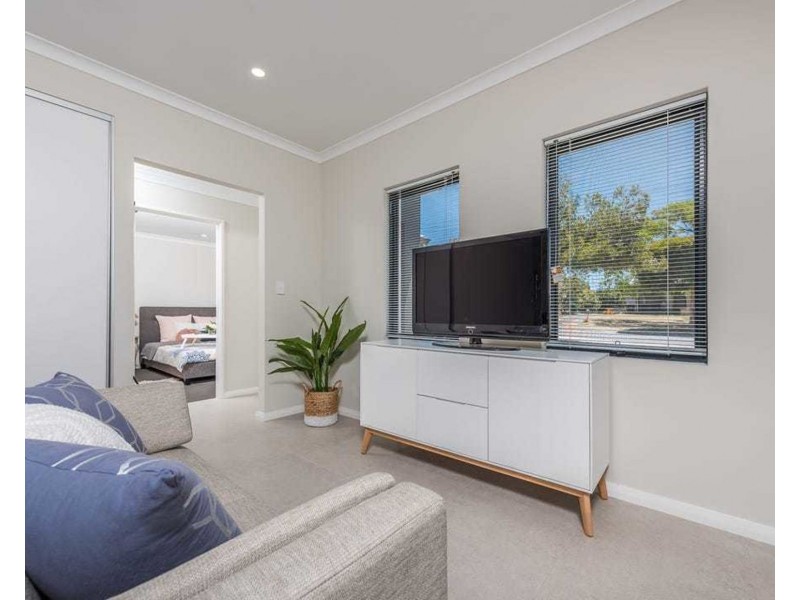 51A Derrington Crescent, Balga WA 6061