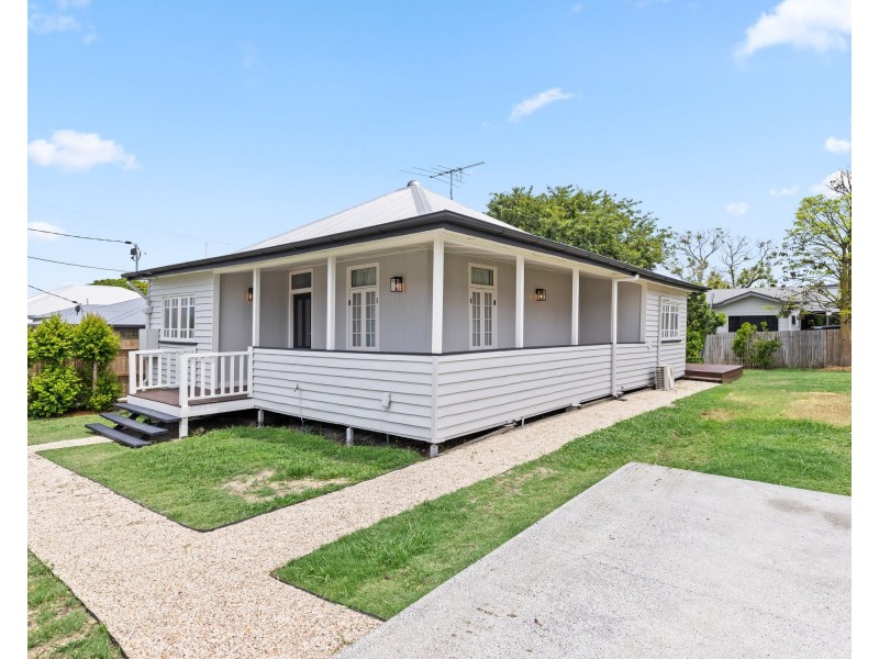 21A Grange Road, Newtown QLD 4305