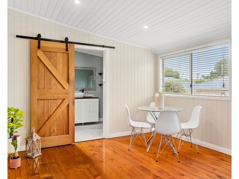 25 Alexandra Street, Booval QLD 4304