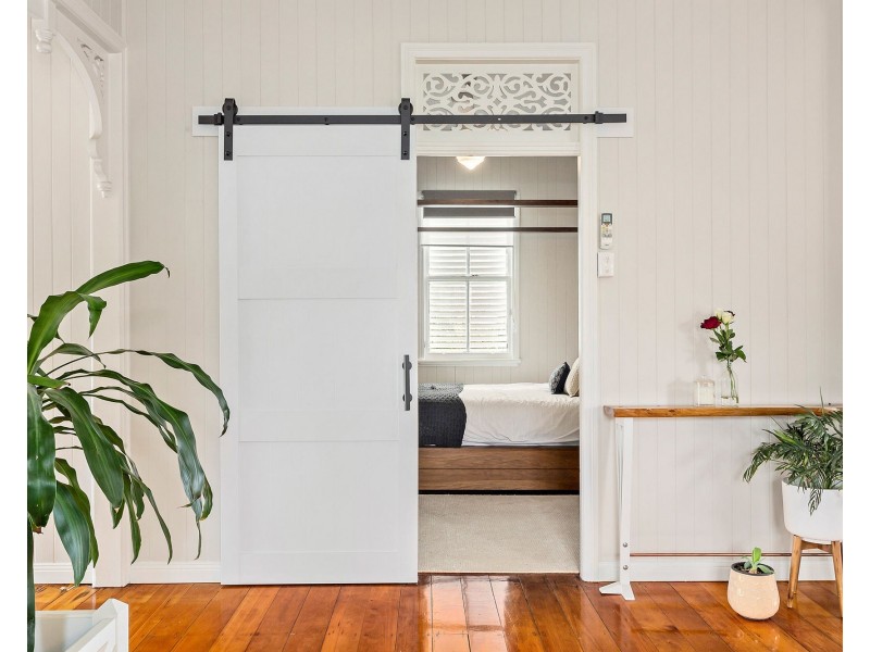 25 Alexandra Street, Booval QLD 4304