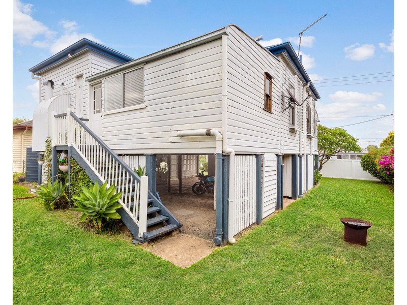 25 Alexandra Street, Booval QLD 4304