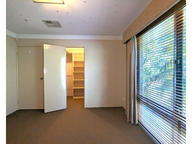 2 Monroe Turn, Success WA 6164