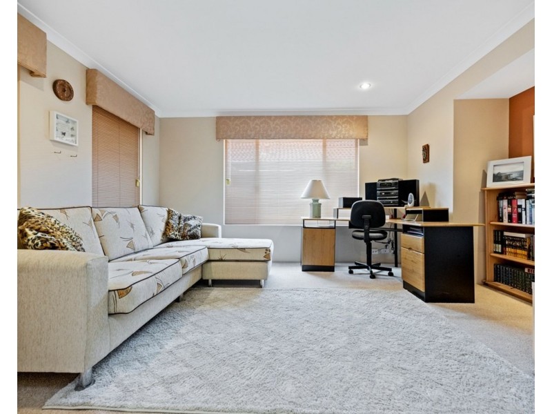 4 Alston Close, Waikiki WA 6169