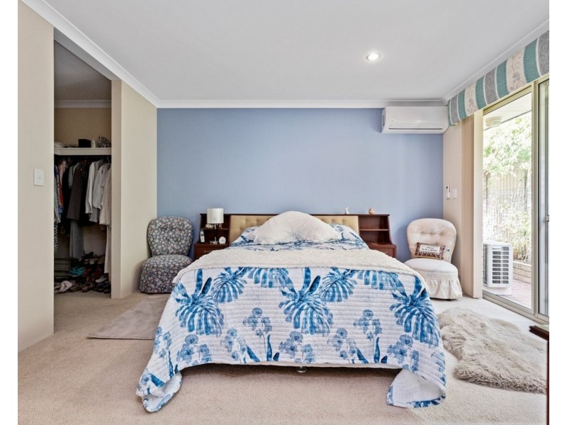 4 Alston Close, Waikiki WA 6169